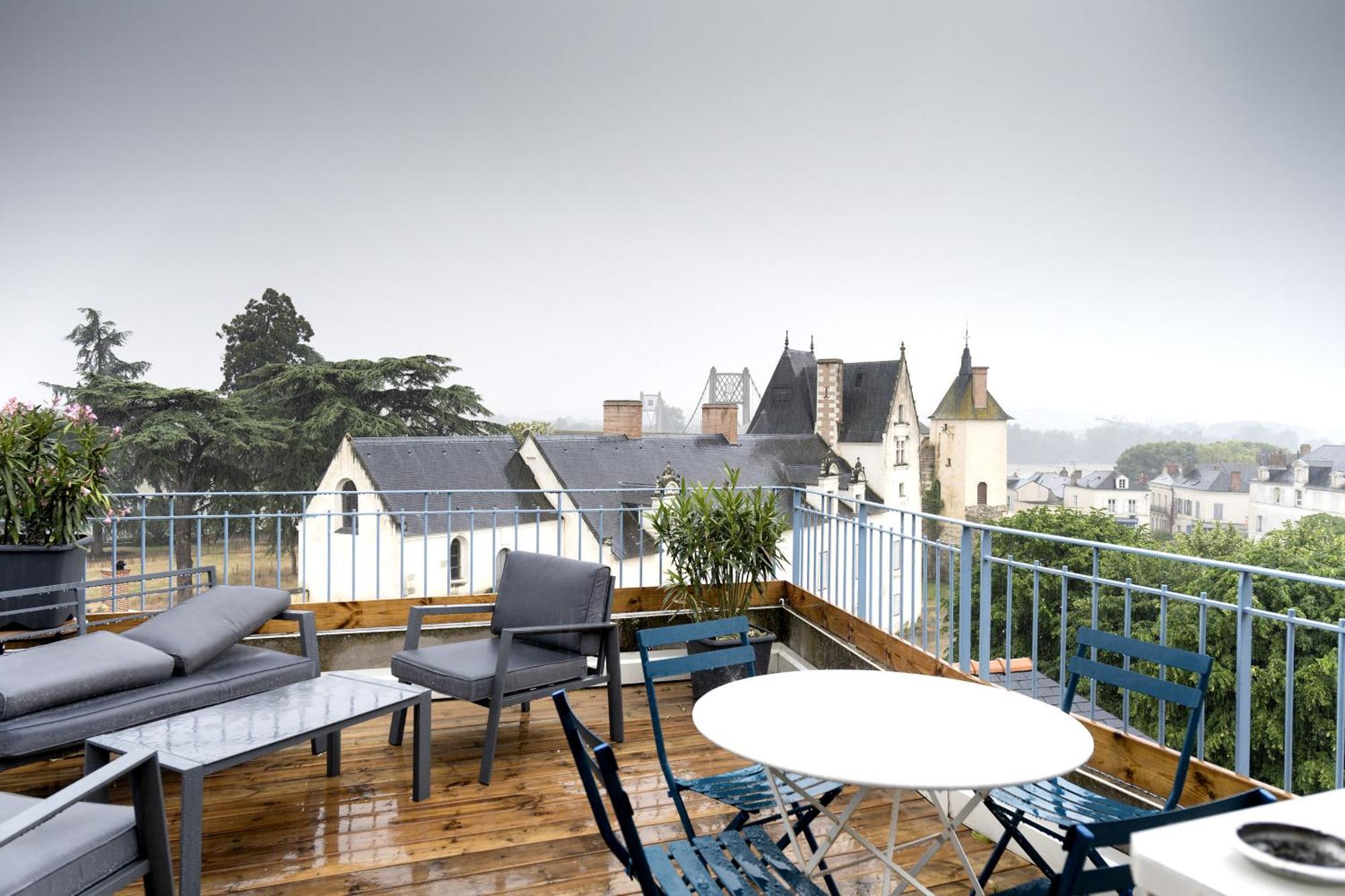Grand Gite Terrasse Vue Loire Et Chateau D'Ancenis Exterior photo